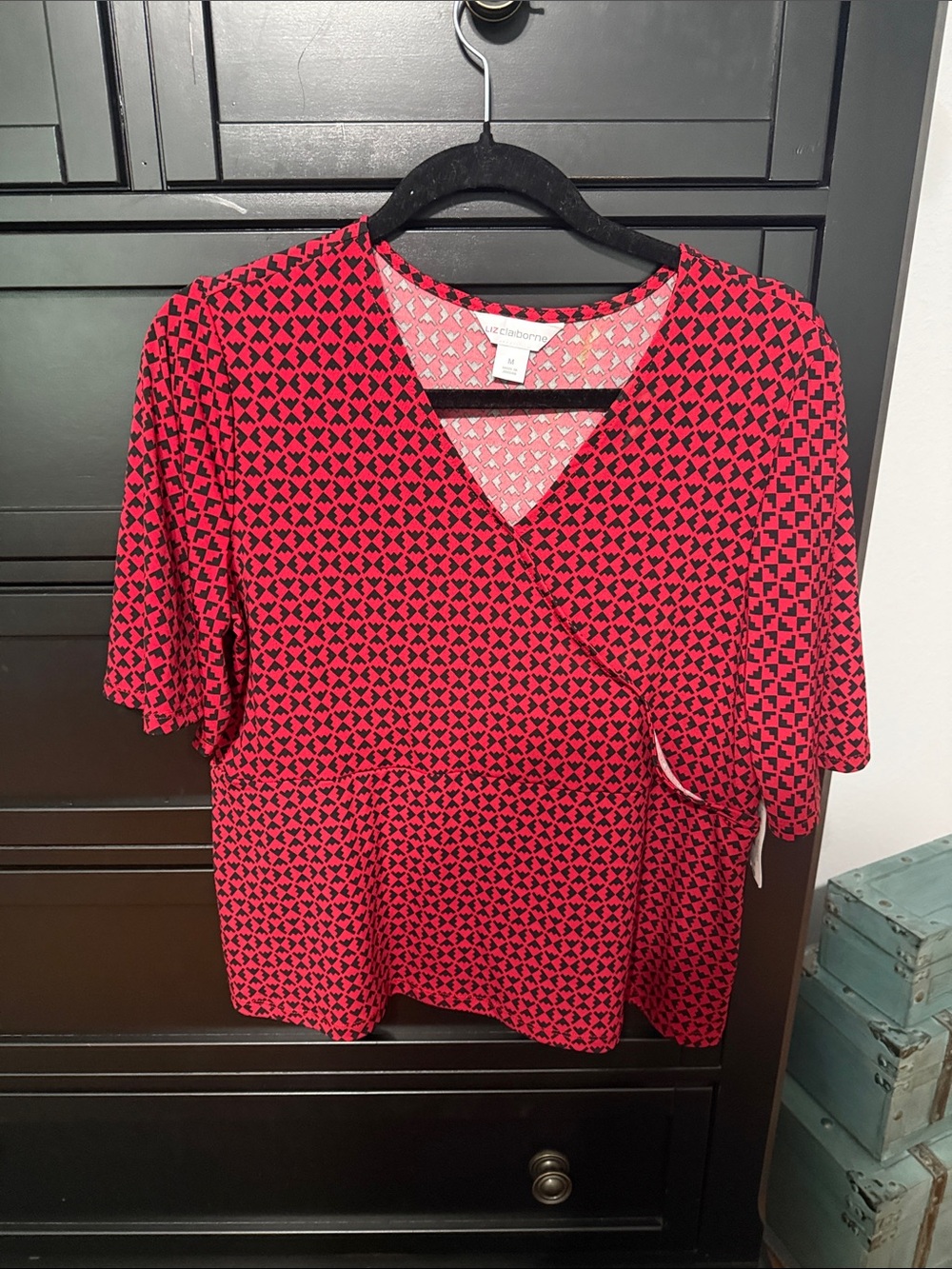 Liz Claiborne Red and Black Geometric Faux-Wrap Top
